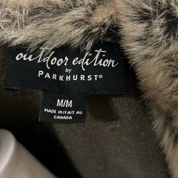 Faux Fur Vest - Picture 4 of 5